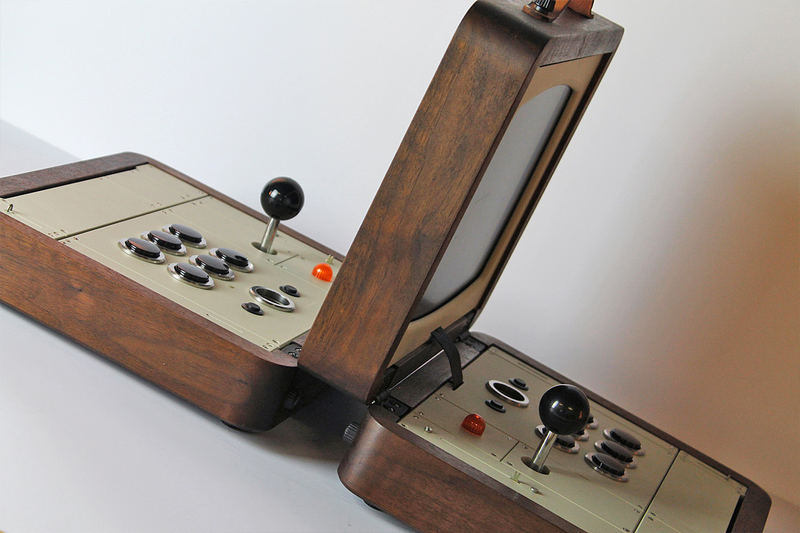 Illustration for article titled Inspired by Battleship, This Head-to-Head Portable Arcade Is a Work of Art